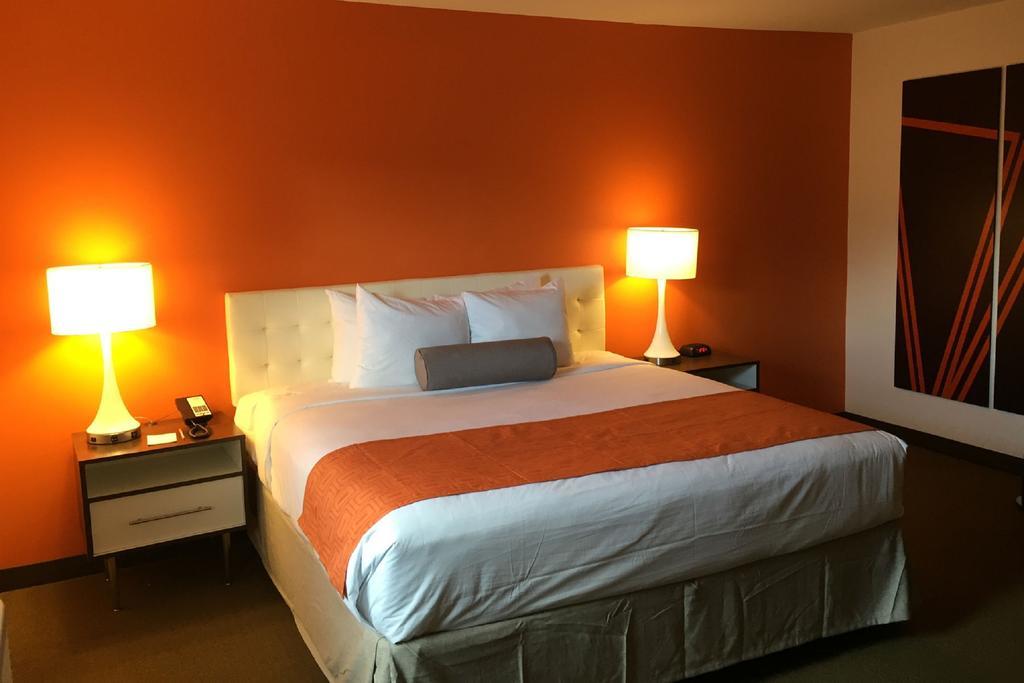 ฮาวเวิร์ด จอห์นสัน บาย วินด์แฮม ควินซี Hotel ภายนอก รูปภาพ